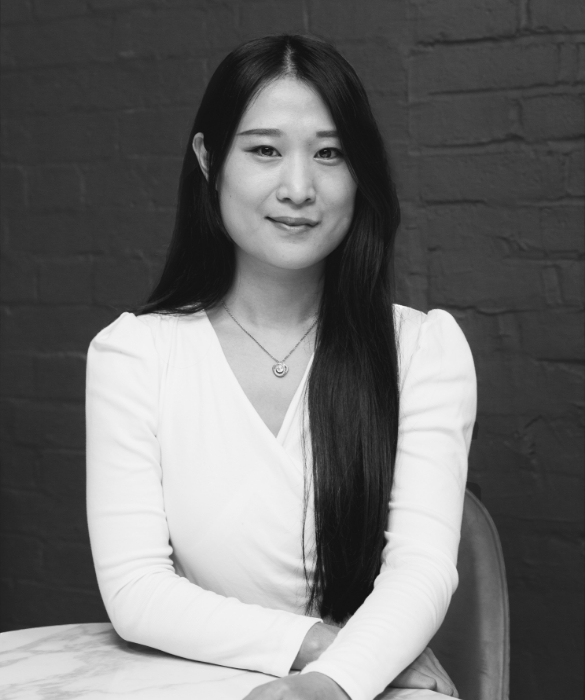 Deloris Hou