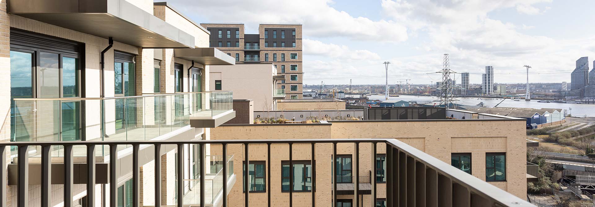 Bright and Spacious Show Home at Brunel Street Works