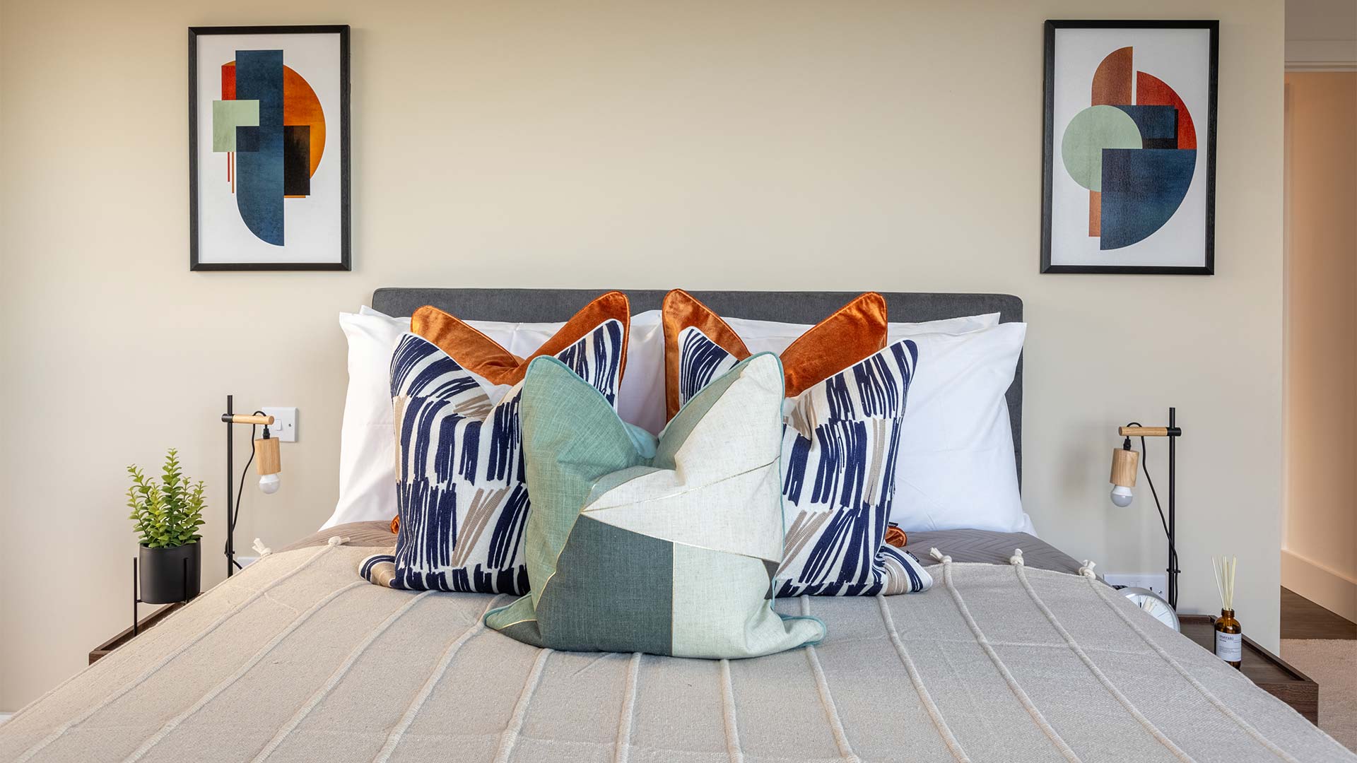 London Square Croydon Bedroom