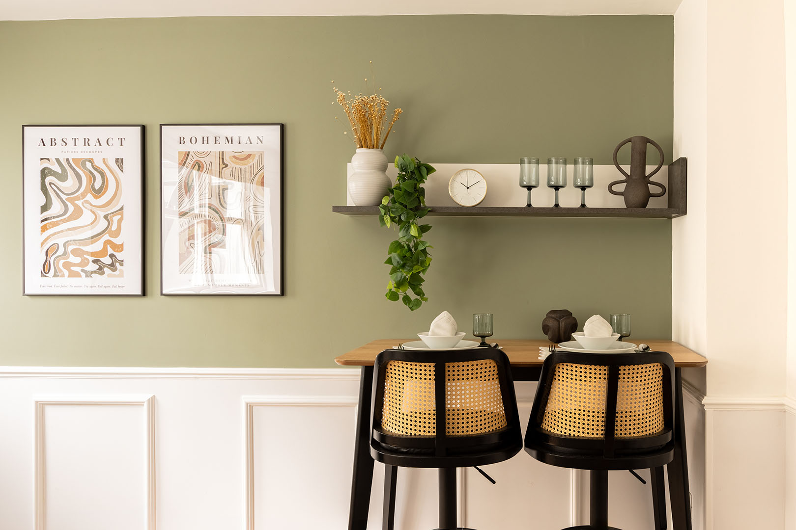 Small apartment dining area with a stylish and functional design