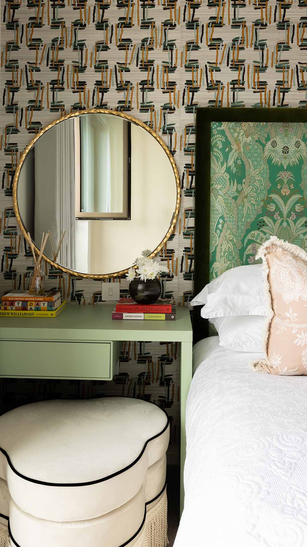 Bedroom with unique wallpaper and vanity at Saxon House-27