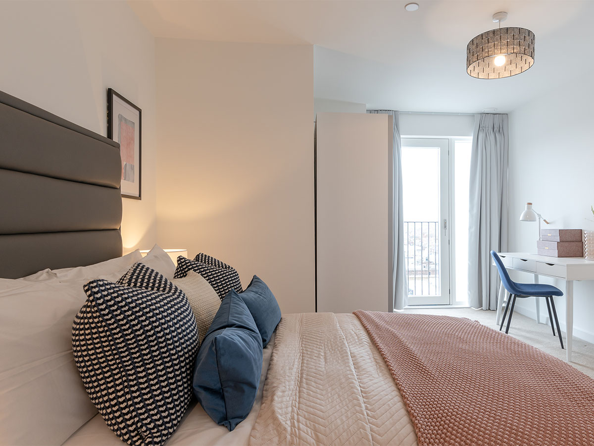 Contemporary bedroom with stylish decor at Hendon Waterside, London