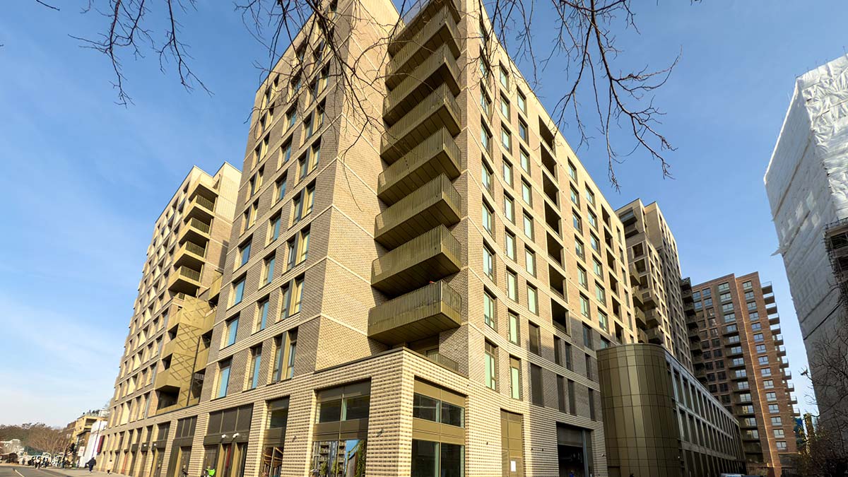 Juniper Gardens apartment building at Oval Village