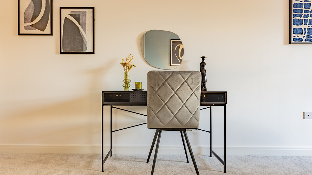 InStyle Direct Kitchen & Dining Room Interior Design London Kitchen/dining area of a modern London flat. Professional interior design to attract quality tenants.