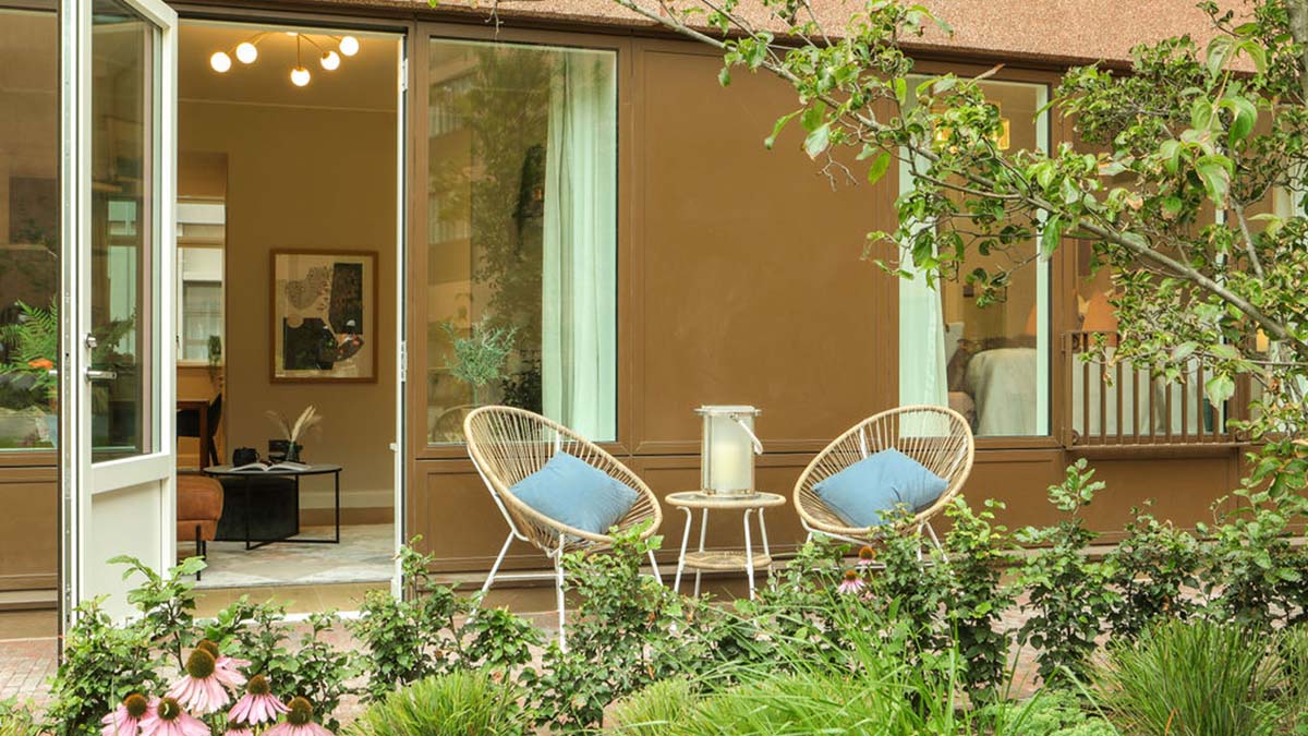 How to Create a Small Urban Garden